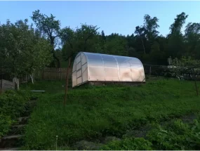 Záhradný skleník z polykarbonátu Gardentec Kompakt - biely