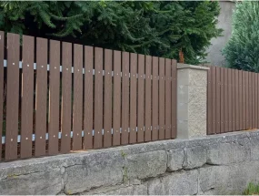 WPC plotovka Guttafence obojstranný drevodekor - krátke